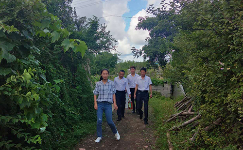 溫泉黨支部開展慰問(wèn)退伍老兵主題黨日活動(dòng)